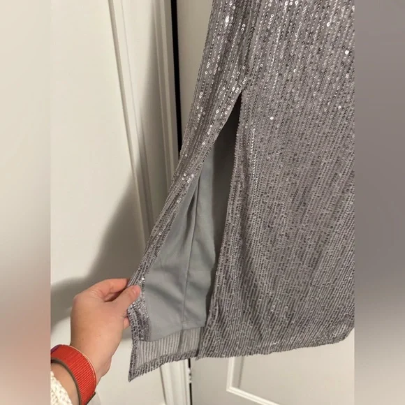 NWT ADIVA Silver Sequin Skirt - Picture 4 of 4